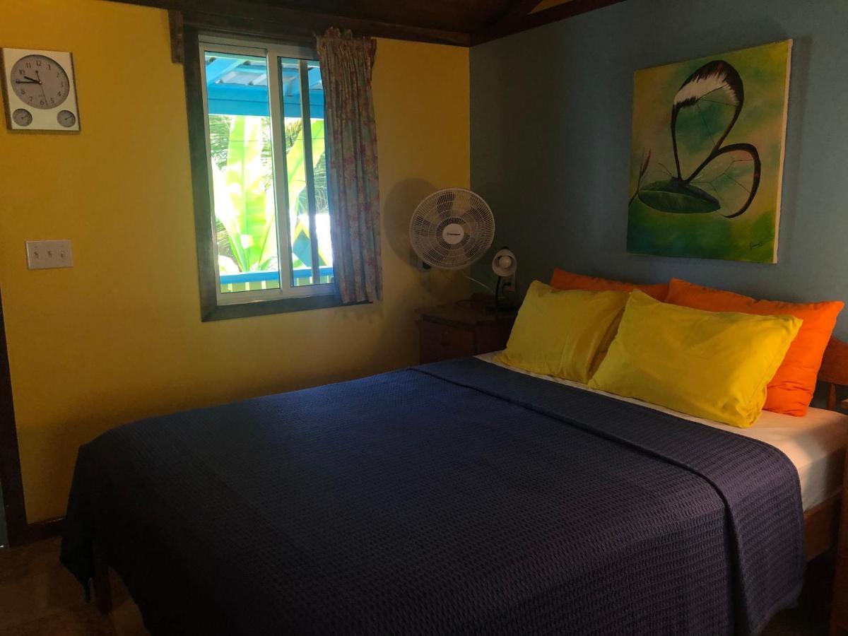 Colinda Cabanas Hotel Caye Caulker Ngoại thất bức ảnh